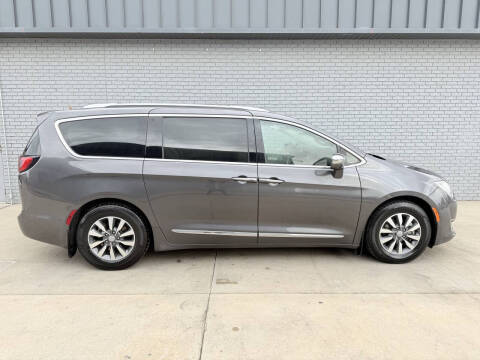 2020 Chrysler Pacifica Hybrid Limited