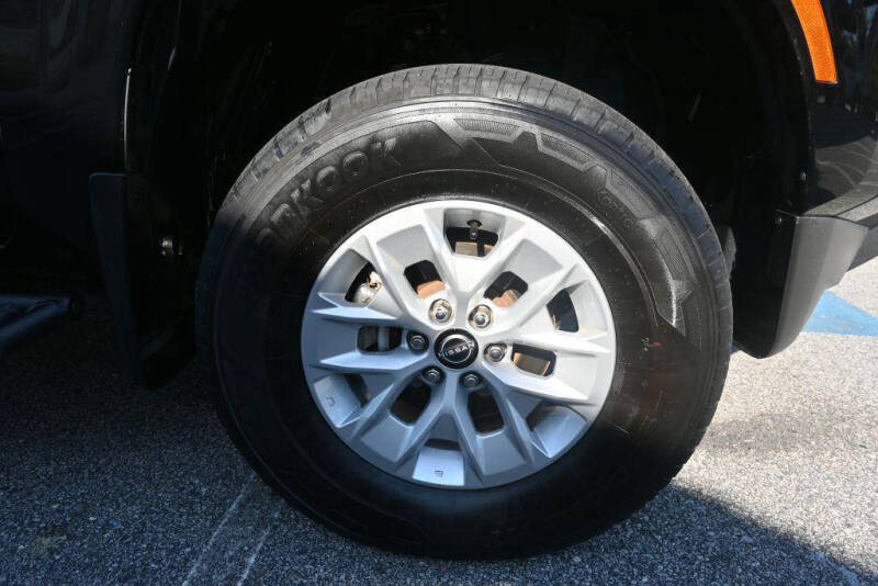 2024 Nissan Frontier