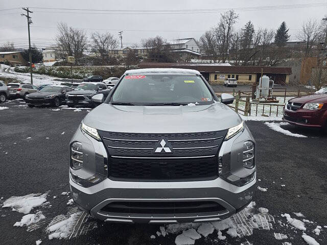 2024 Mitsubishi Outlander PHEV SE