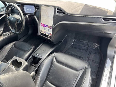 2016 Tesla Model S 75D