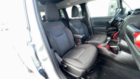 2017 Jeep Renegade Trailhawk