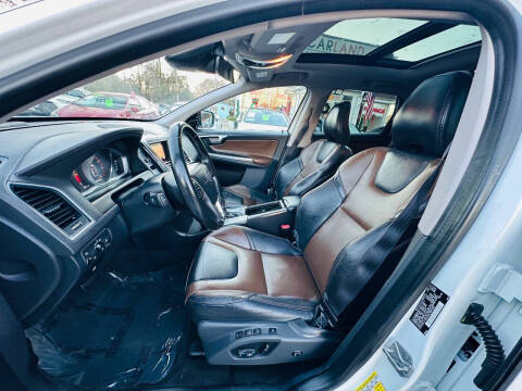 2017 Volvo XC60 T5 Dynamic