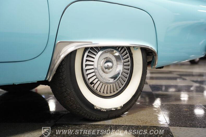 1957 Ford Thunderbird