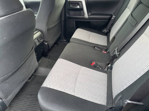 2017 Toyota 4Runner SR5