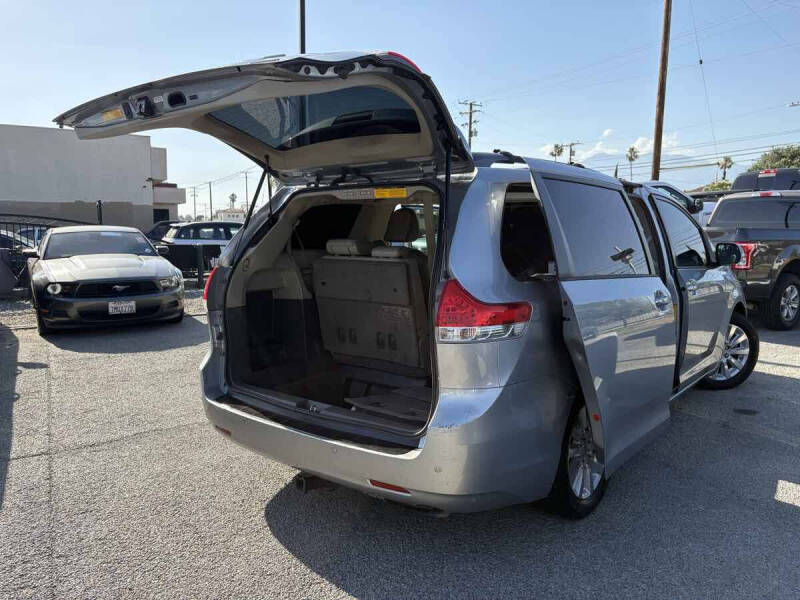 2014 Toyota Sienna