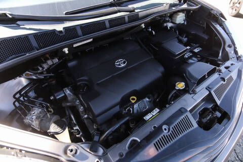 2015 Toyota Sienna L 7-Passenger