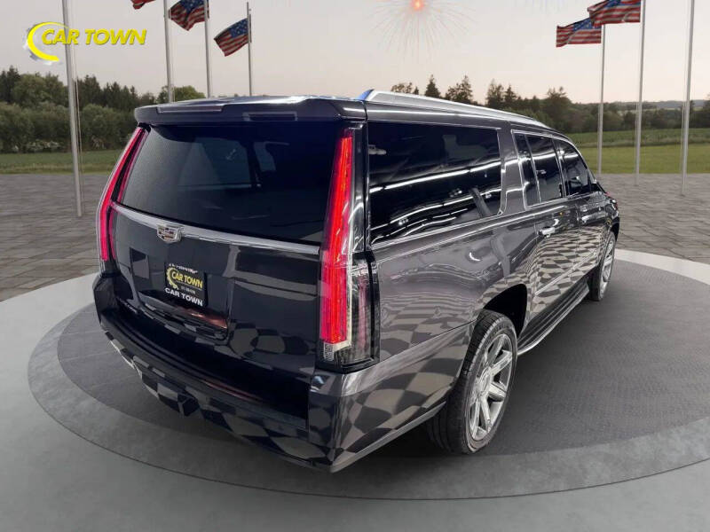 2016 Cadillac Escalade ESV Luxury Collection