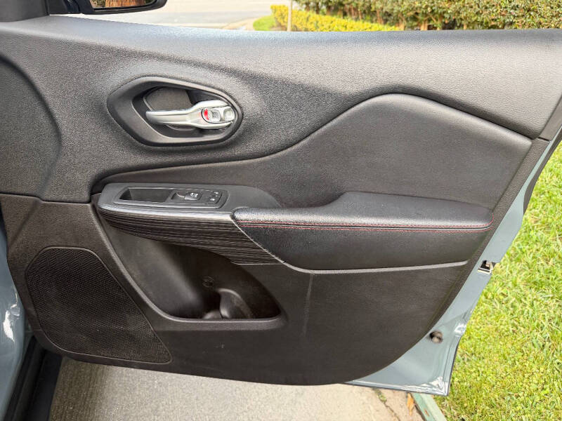 2015 Jeep Cherokee Trailhawk