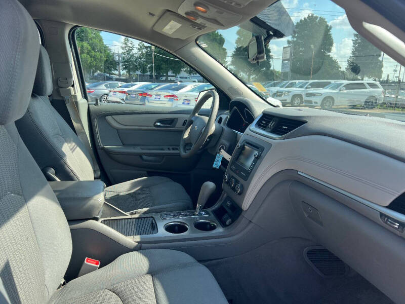 2016 Chevrolet Traverse LS