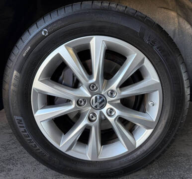 2013 Volkswagen Touareg TDI Sport