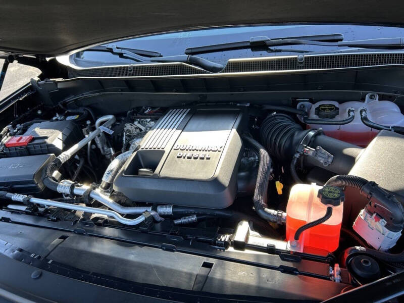 2025 Chevrolet Tahoe RST