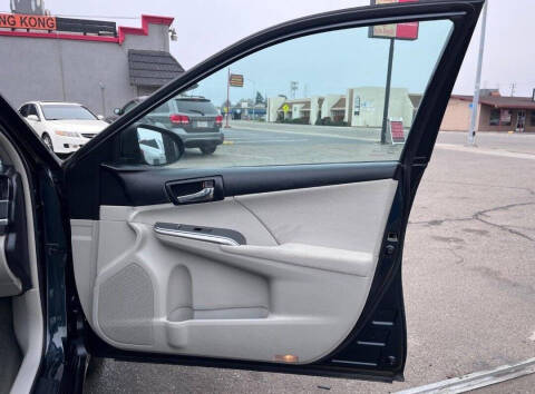 2012 Toyota Camry Hybrid XLE