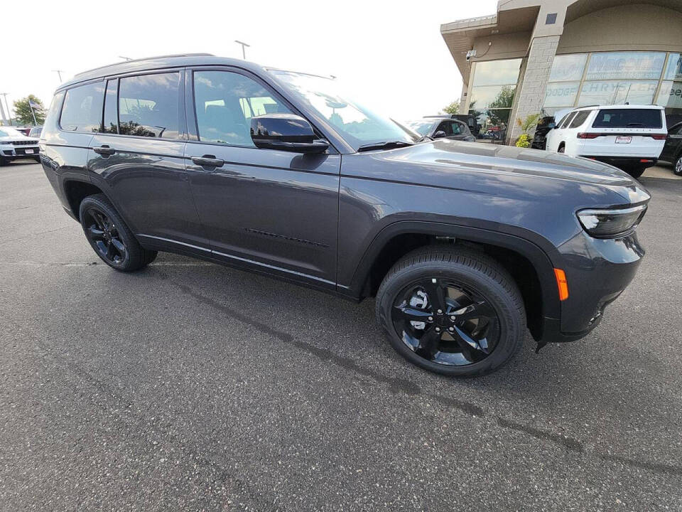 2024 Jeep Grand Cherokee L for sale at Victoria Auto Sales in Victoria, MN