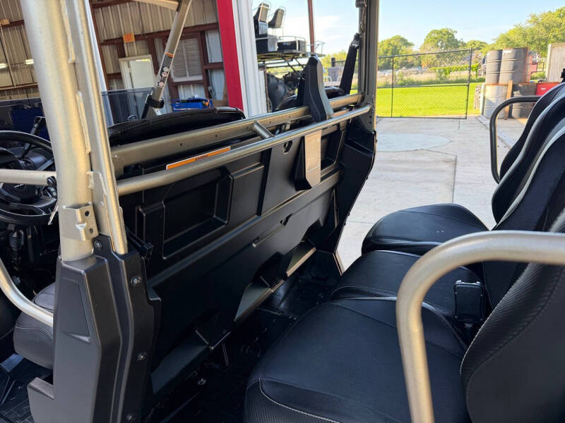 2022 Can-Am Defender Max X MR
