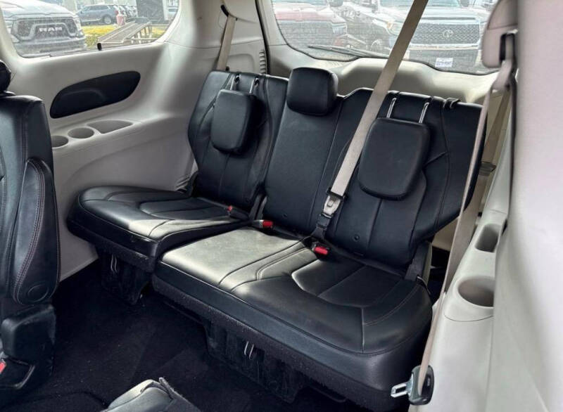 2019 Chrysler Pacifica Touring L