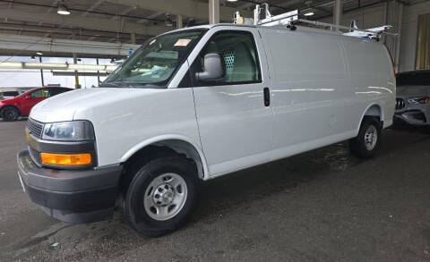 2025 Chevrolet Express 2500