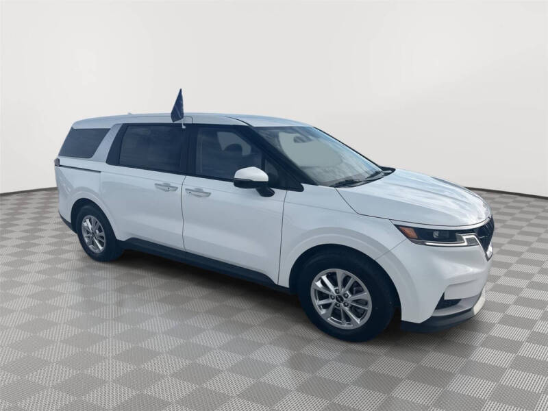 2023 Kia Carnival