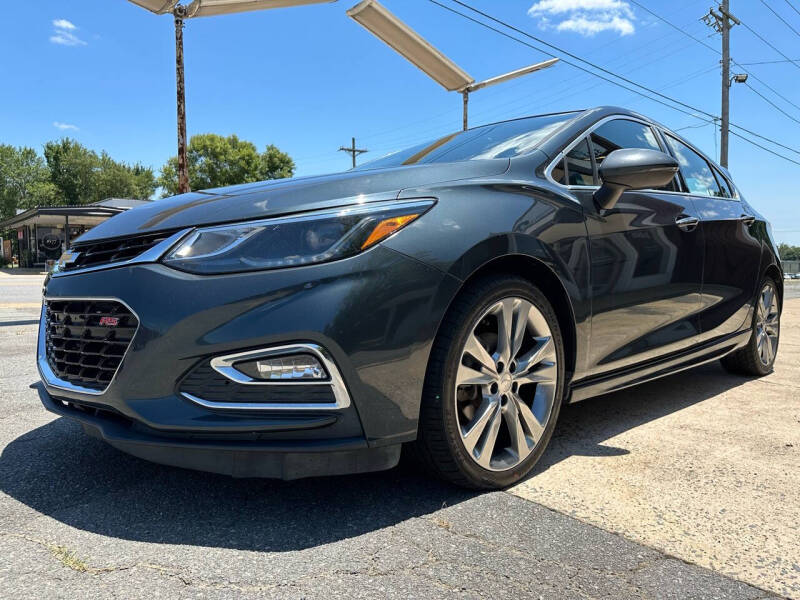 2017 Chevrolet Cruze null photo 7