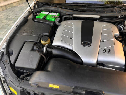 2004 Lexus LS 430
