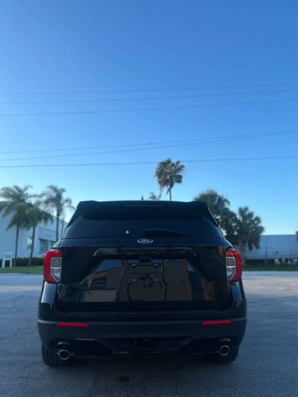 2022 Ford Explorer ST-Line