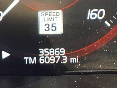 2022 Volvo XC90 T6 Inscription 6-Passenger