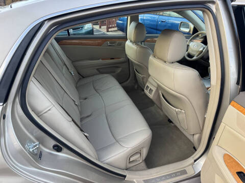 2005 Toyota Avalon XLS