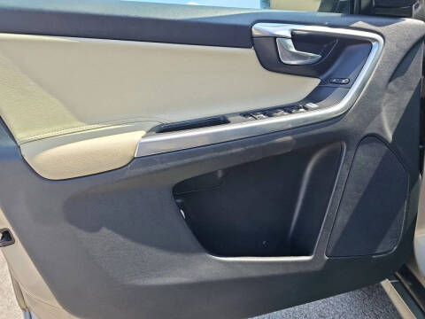 2016 Volvo XC60 T6 Platinum