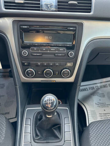 2012 Volkswagen Passat S