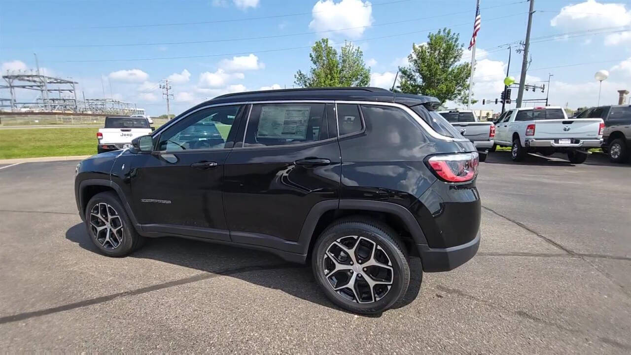 2024 Jeep Compass for sale at Victoria Auto Sales in Victoria, MN