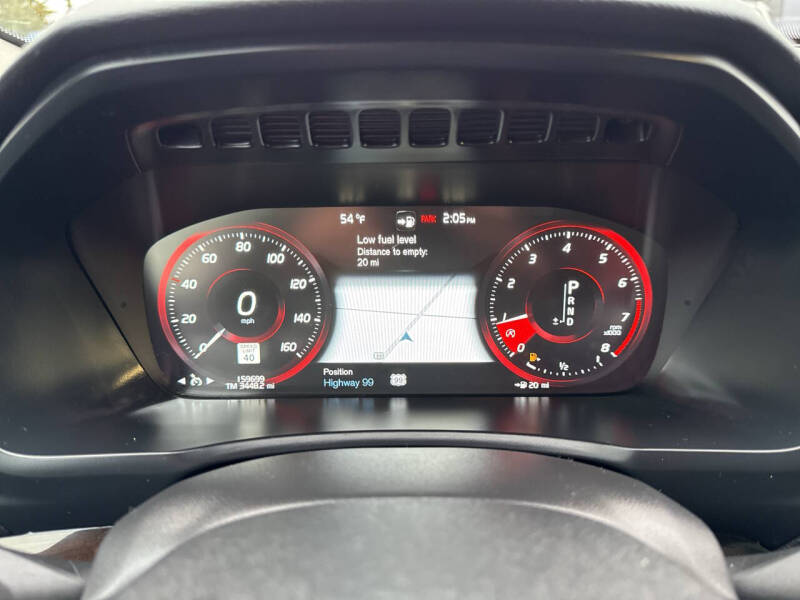 2016 Volvo XC90 T6 Momentum