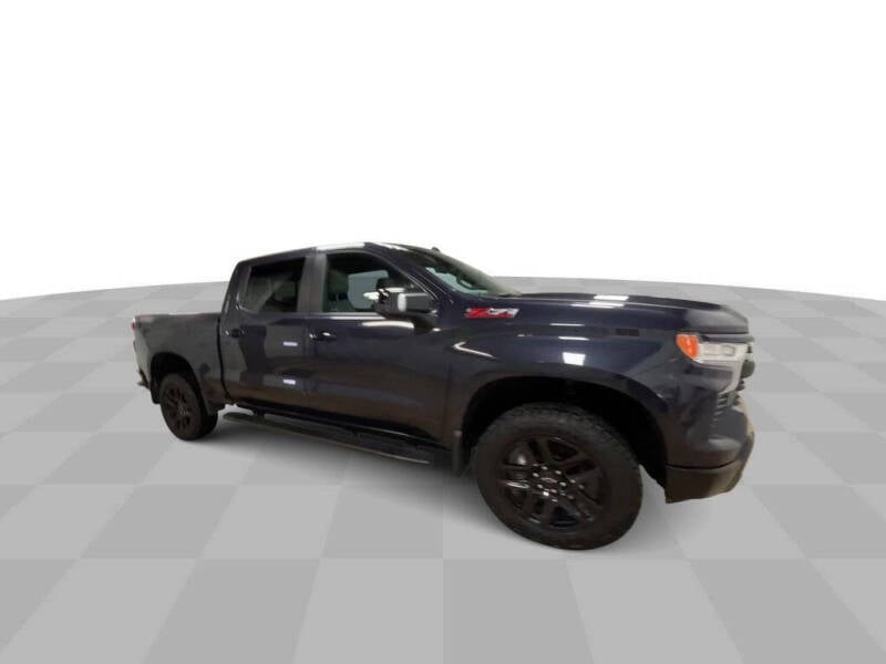 Used 2022 Chevrolet Silverado 1500 LT Trail Boss with VIN 3GCUDFET0NG578517 for sale in Hazel Green, WI