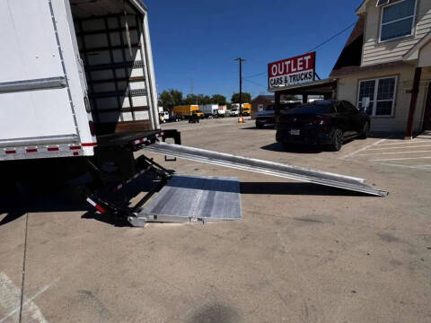 2017 Freightliner M2 106