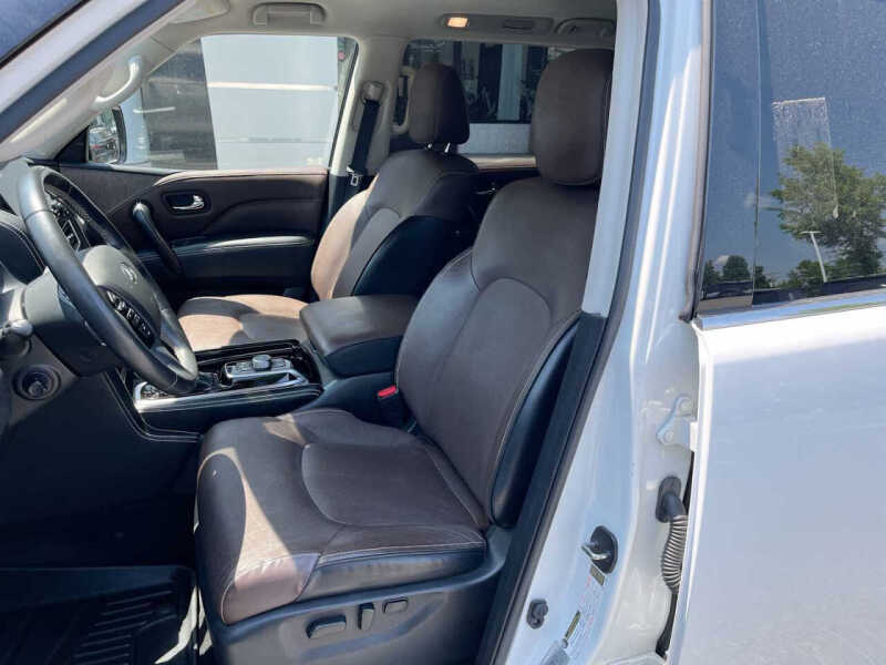 2022 Infiniti QX80 Premium Select