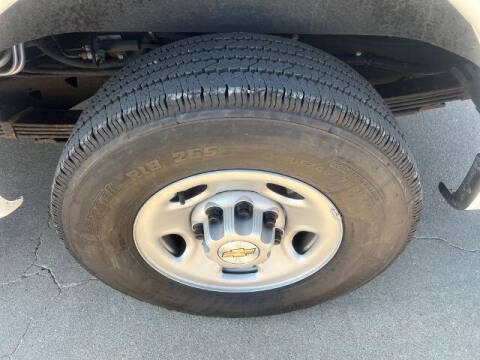 2022 Chevrolet Express LS 3500