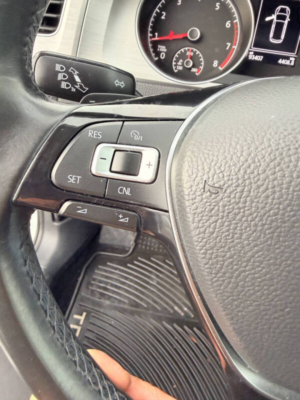 2016 Volkswagen Golf SportWagen TSI S