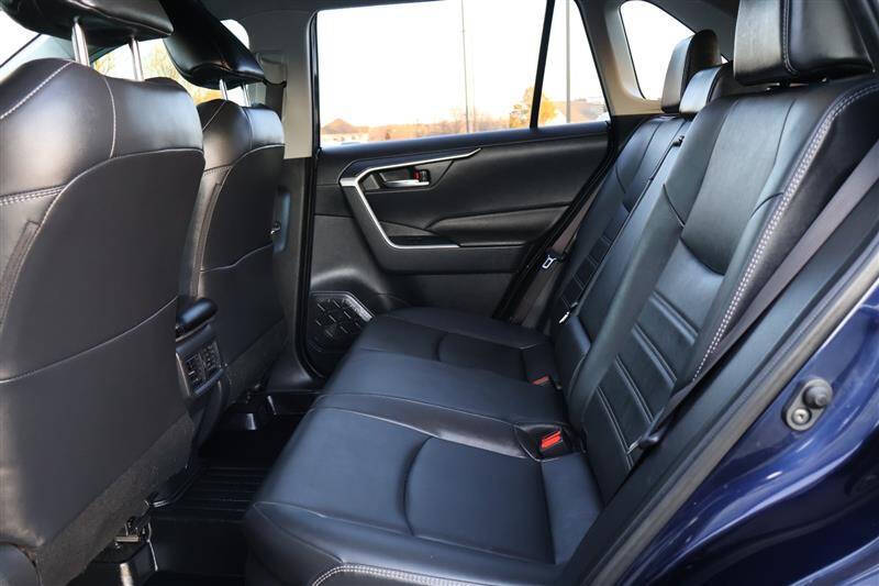 2022 Toyota RAV4 Hybrid XLE Premium