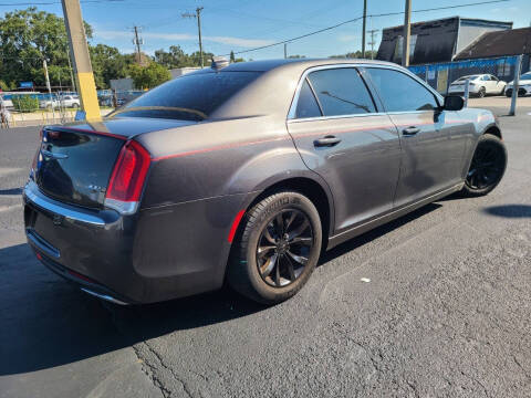 2015 Chrysler 300 Limited