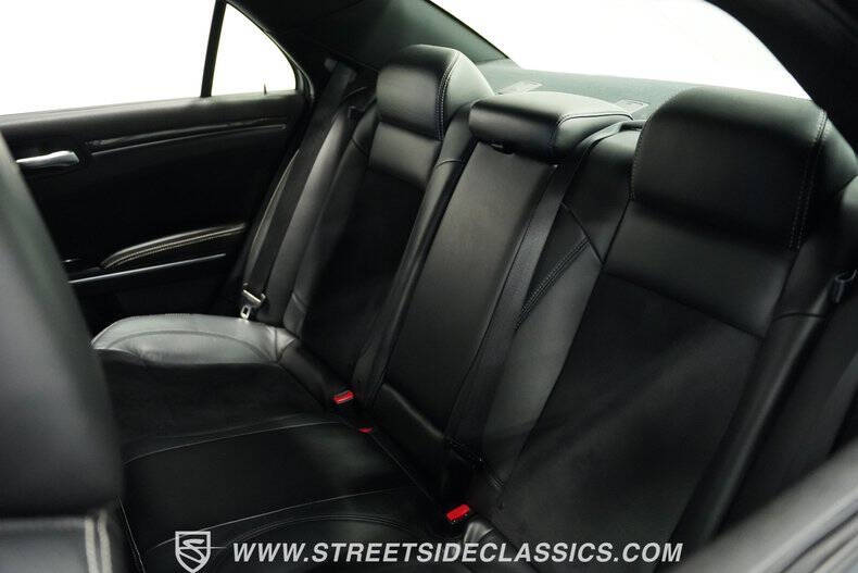 2012 Chrysler 300 SRT8