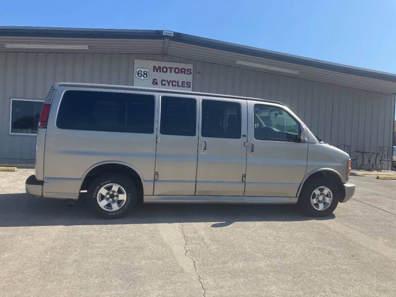 2001 Chevrolet Express G1500 LT