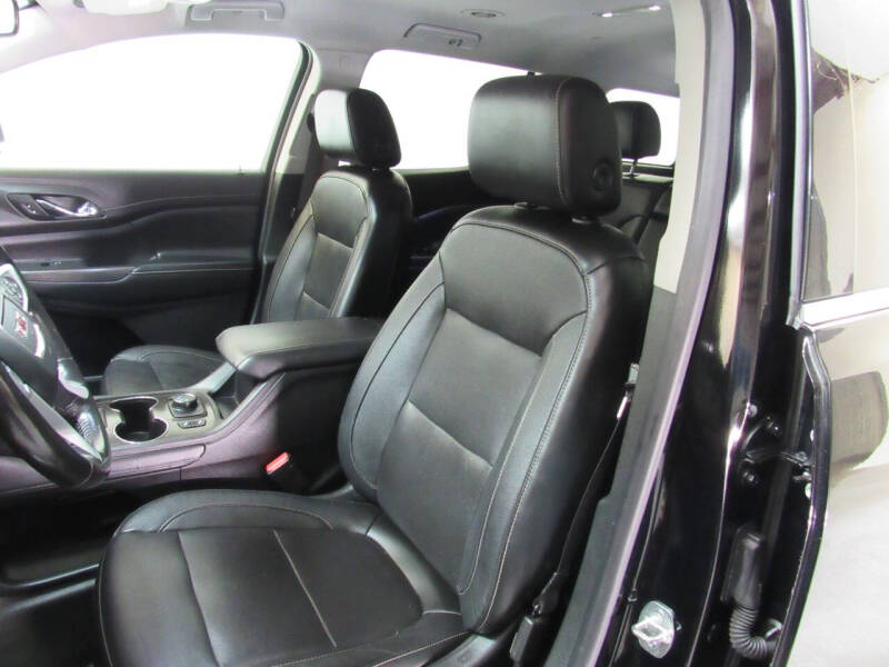 2020 GMC Acadia SLT