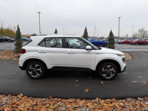 2024 Hyundai Venue SEL