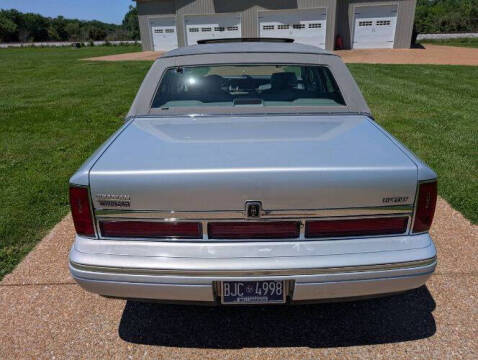 1995 Lincoln Town Car Signature