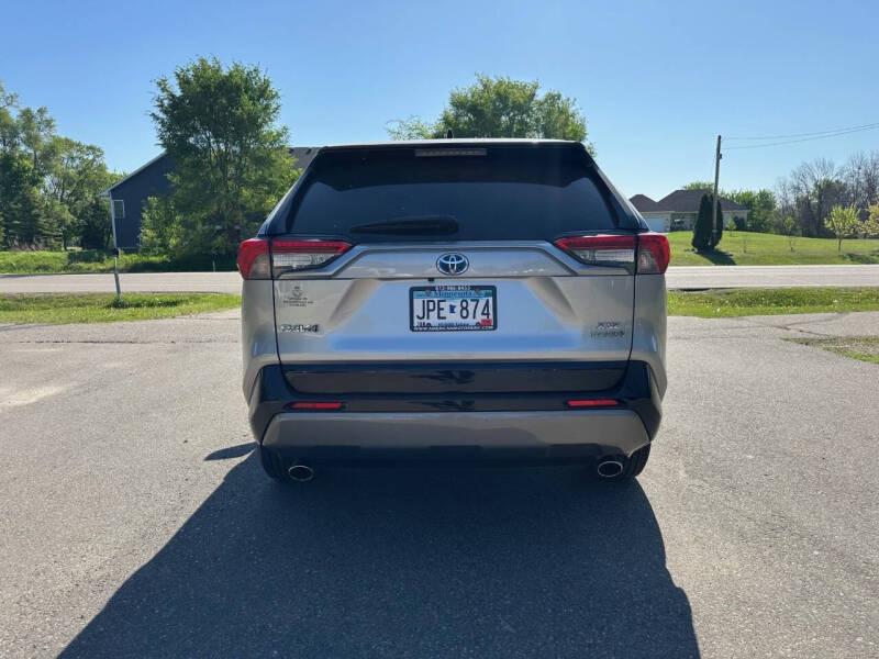 2019 Toyota RAV4 Hybrid XSE