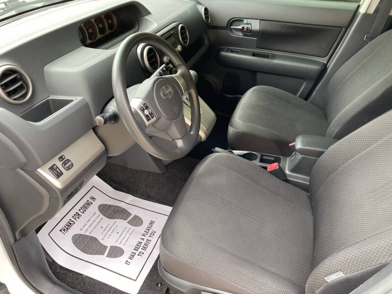 2008 Scion xB