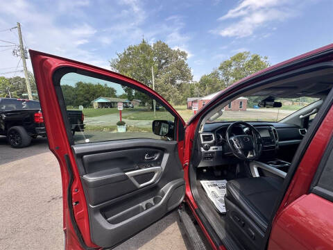 2017 Nissan Titan PRO-4X
