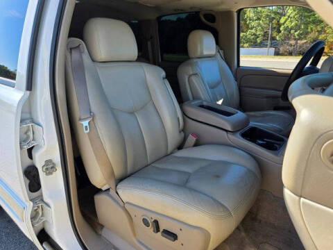 2005 GMC Yukon XL 1500 SLT