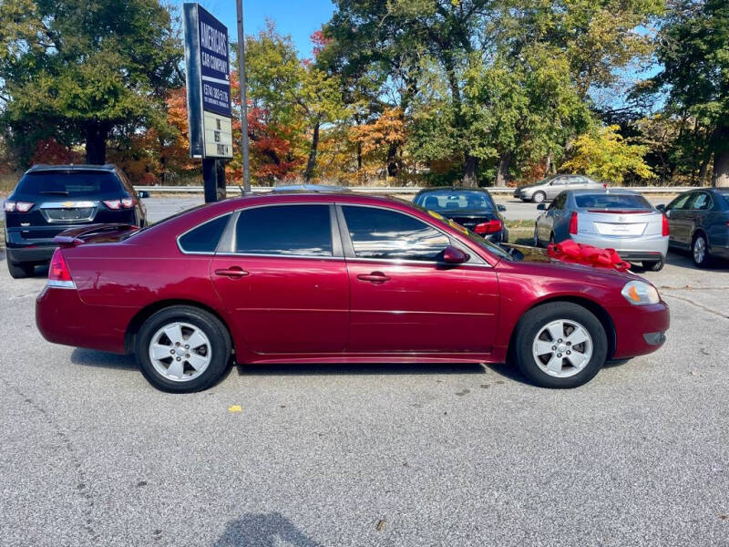 2010 Chevrolet Impala LT photo 5