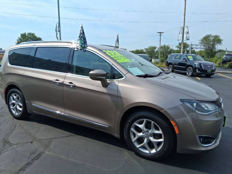 2018 Chrysler Pacifica Touring L Plus