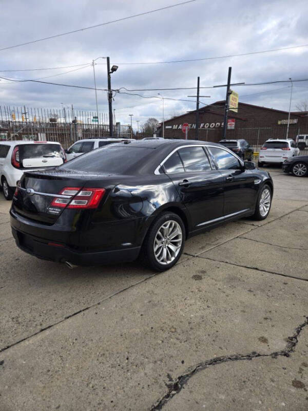2014 Ford Taurus Limited