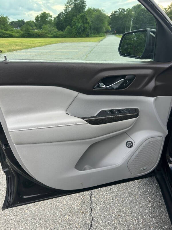 2017 GMC Acadia SLT-1